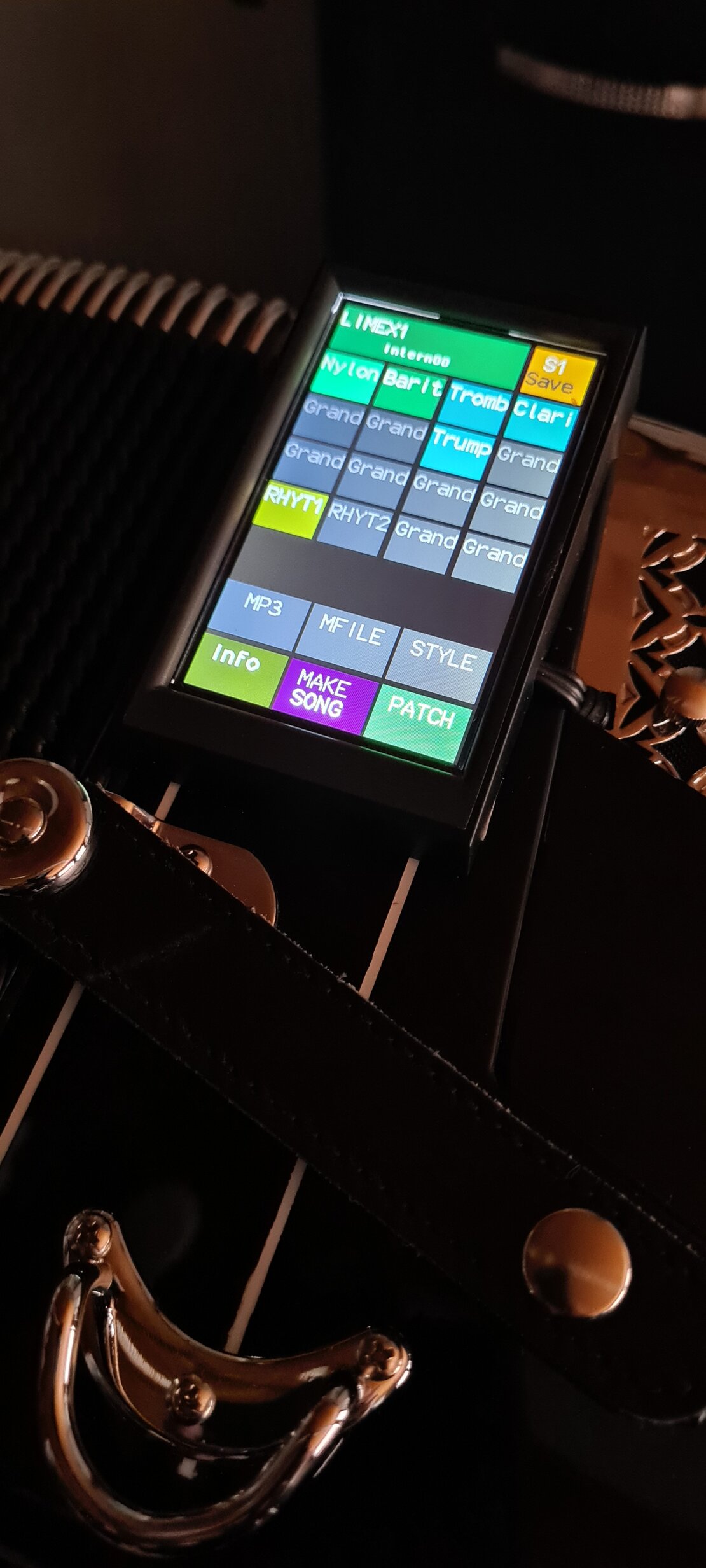 Touch Display zum Bedienen des ELAKKORD